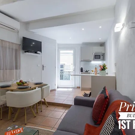 Private Building, 4 Apts, Unique At Nice- Old Town Apartament Nicea